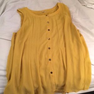 Mustard pleated tank